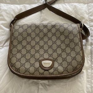 Gucci satchel bag / purse